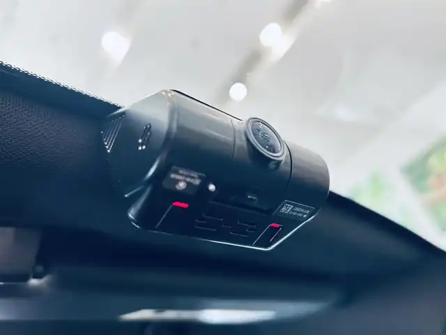 メルセデス・ベンツ Ｍ・ベンツ ＧＬＢ１８０ 大阪府 2021(令3)年 3.2万km イリジウムシルバー レーダーセーフティP/ハーフレザー/メモリ付きパワーシート/シートヒーター/純正ナビ/TV/360度カメラ/ACC/純正18インチAW/LEDヘッドライト/電動リアゲート/ブラインドスポット/ワイヤレス充電