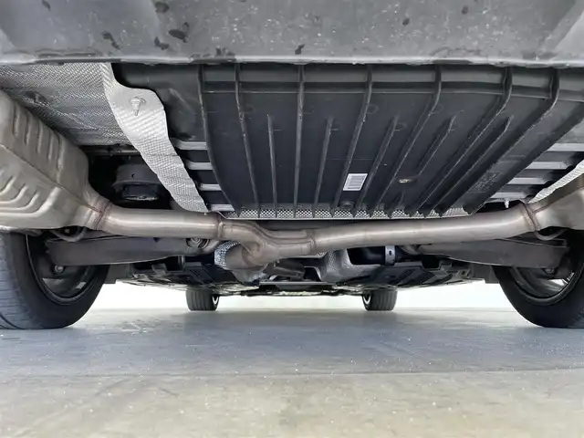 メルセデス・ベンツ Ｃ１８０ アバンギャルド 大分県 2019(平31)年 3.7万km モハーベシルバー ワンオーナ/アクティブブレーキアシスト/レーンチェンジアシスト/道路標識アシスト/アテンションアシスト/ブラインドスポットモニター/パークアシスト/純正ナビ/（フルセグ/apple car play/android auto/AM/FM)/バックカメラ/レーダークルーズコントロール/レザーシート/前席パワーシート/前席シートヒーター/パワーバックドア/パドルシフト/スマートキー・プッシュスタート/純正アルミホイール/保証書・取扱説明書