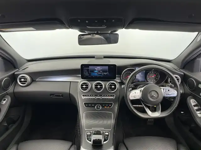 メルセデス・ベンツ Ｃ１８０ アバンギャルド 大分県 2019(平31)年 3.7万km モハーベシルバー ワンオーナ/アクティブブレーキアシスト/レーンチェンジアシスト/道路標識アシスト/アテンションアシスト/ブラインドスポットモニター/パークアシスト/純正ナビ/（フルセグ/apple car play/android auto/AM/FM)/バックカメラ/レーダークルーズコントロール/レザーシート/前席パワーシート/前席シートヒーター/パワーバックドア/パドルシフト/スマートキー・プッシュスタート/純正アルミホイール/保証書・取扱説明書