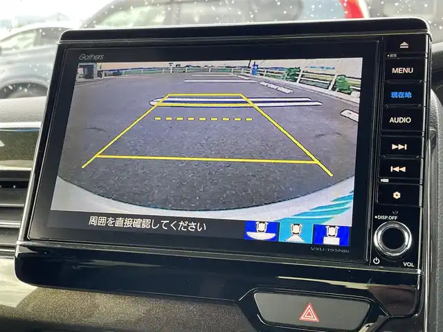 ホンダ Ｎ ＢＯＸ カスタム G L ターボ ホンダセンシング 佐賀県 2018(平30)年 5万km プラチナホワイトパール ワンオーナー/純正8インチSDナビゲーション/・フルセグTV/CD/DVD/SD/USB/Bluetooth/バックカメラ/前後ドライブレコーダー/ビルトインETC/両側パワースライドドア/オーバーヘッドコンソール/ハーフレザーシート/後席サンシェード/ISOFIX対応/パドルシフト/革巻きステアリング/ステアリングリモコン/純正15インチアルミホイール/純正LEDヘッドライト/・オートマチックハイビーム/純正LEDフォグランプ/純正フロアマット/純正ドアバイザ―/取扱説明書/スペアキー１本/ホンダセンシング/・アダプディブクルーズコントロール/・衝突被害軽減ブレーキ/・先行車発進お知らせ機能/・路外逸脱抑制機能/・標識認識機能