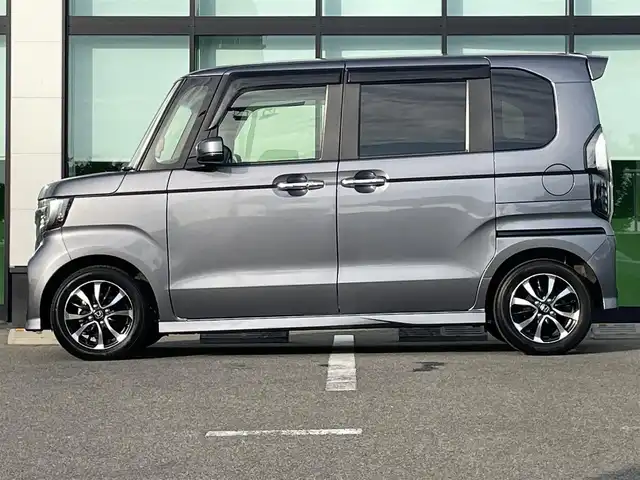 ホンダ Ｎ ＢＯＸ カスタム G L ホンダセンシング 和歌山県 2020(令2)年 1.3万km シャイニンググレーM 純正7インチナビ/バックカメラ/フルセグＴＶ/BT/CD/DVD/衝突軽減ブレーキ/レーンキープアシスト/レーダークルコン/オートライト/後方コーナーセンサー/前後ドラレコ/ビルトインETC/片側パワスラ/シートヒーター/ステリモ/LEDヘッドライト/フォグランプ/後席サンシェード/純正フロアマット/純正14インチアルミ/プッシュスタート