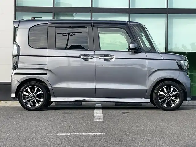 ホンダ Ｎ ＢＯＸ カスタム G L ホンダセンシング 和歌山県 2020(令2)年 1.3万km シャイニンググレーM 純正7インチナビ/バックカメラ/フルセグＴＶ/BT/CD/DVD/衝突軽減ブレーキ/レーンキープアシスト/レーダークルコン/オートライト/後方コーナーセンサー/前後ドラレコ/ビルトインETC/片側パワスラ/シートヒーター/ステリモ/LEDヘッドライト/フォグランプ/後席サンシェード/純正フロアマット/純正14インチアルミ/プッシュスタート