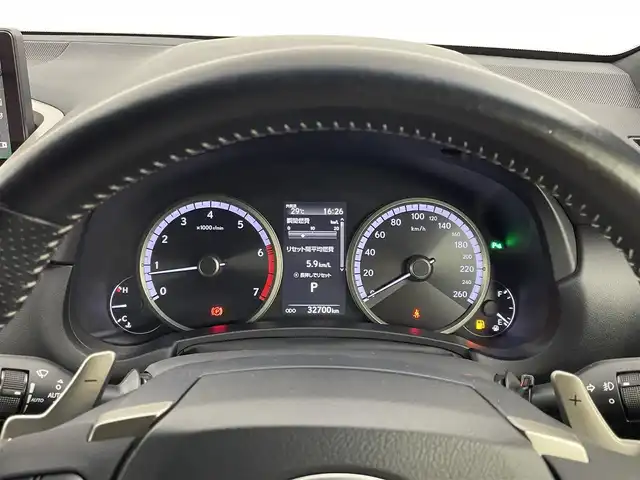 レクサス ＮＸ 300 Fスポーツ 埼玉県 2018(平30)年 3.3万km オレンジ メーカーナビ　パノラマルーフ　白革シート　バックカメラ　ＬＥＤライト　レーダークルーズ　シートヒーター　ベンチレーション　ステアリングヒーター　コーナーセンサー　電動リアゲート　ＥＴＣ２．０　ドラレコ
