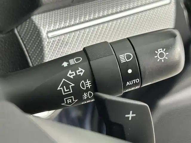 スバル レヴォーグ 1．6GT－S アイサイト 道央・札幌 2015(平27)年 8.3万km スティールブルーグレーM ・４WD/・社外メモリナビ(AVIC-RZ09)/・CD/DVD/SD/USB/BT/フルセグ/・バックカメラ/・ETC/・社外ドライブレコーダー（KZR-S100W）/・アイサイト/・SI-DRIVE/・レーンキープアシスト/・アダプティブクルーズコントロール/・横滑り防止装置/・ブラインドスポットモニター/・アイドリングストップ/・ステアリングスイッチ/・LEDヘッドライト/・フロントフォグライト/・オートライト/・電動格納ウインカーミラー/・D+N席パワーシート/・純正18インチAW/・積込社外AW夏タイヤ18インチ/・トノカバー/・社外フロアマット/・プッシュスタート/・スマートキー/・取扱説明書