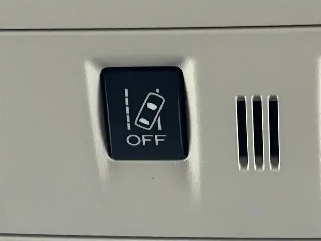 スバル レヴォーグ 2．0GT アイサイト 道央・札幌 2015(平27)年 6万km ダークグレーメタリック ・４WD/・社外ナビ/　CD/DVD/SD/BT/フルセグ/・バックカメラ/・ETC/・前後ドライブレコーダー/・アイサイト/・レーダークルーズコントロール/・レーンキープアシスト/・SI-DRIVE/・ヒルディセントコントロール/・前席パワーシート/・LEDヘッドライト/・フォグライト/・オートライト/・プッシュスタート/・スマートキー/・純正フロアマット/・ドアバイザー