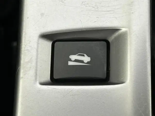 スバル レヴォーグ 2．0GT アイサイト 道央・札幌 2015(平27)年 6万km ダークグレーメタリック ・４WD/・社外ナビ/　CD/DVD/SD/BT/フルセグ/・バックカメラ/・ETC/・前後ドライブレコーダー/・アイサイト/・レーダークルーズコントロール/・レーンキープアシスト/・SI-DRIVE/・ヒルディセントコントロール/・前席パワーシート/・LEDヘッドライト/・フォグライト/・オートライト/・プッシュスタート/・スマートキー/・純正フロアマット/・ドアバイザー