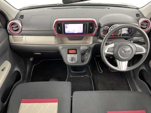 トヨタ パッソ モーダ　S 愛知県 2016(平28)年 4万km ブラックマイカメタリック 禁煙車/純正7インチナビ/(Bluetooth CD DVD SD AUX 品番：NSCD-W66)/バックカメラ/衝突軽減ブレーキ/パーキングセンサー/ETC/ドライブレコーダー/アイドリングストップ/純正フロアマット/プッシュスタート/スマートキー/LEDヘッドライト/オートエアコン/Wエアバック