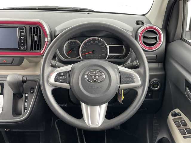 トヨタ パッソ モーダ　S 愛知県 2016(平28)年 4万km ブラックマイカメタリック 禁煙車/純正7インチナビ/(Bluetooth CD DVD SD AUX 品番：NSCD-W66)/バックカメラ/衝突軽減ブレーキ/パーキングセンサー/ETC/ドライブレコーダー/アイドリングストップ/純正フロアマット/プッシュスタート/スマートキー/LEDヘッドライト/オートエアコン/Wエアバック