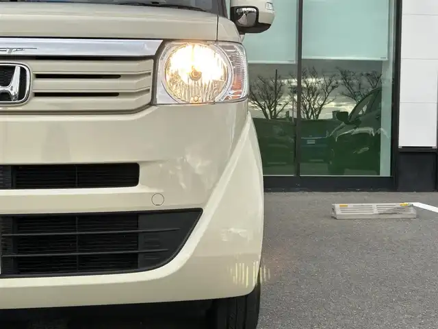 ホンダ Ｎ ＢＯＸ G ターボパッケージ 和歌山県 2013(平25)年 5.2万km ヒダマリアイボリーパール 純正ナビ/バックカメラ/両側パワースライドドア/横滑り防止装置/クルーズコントロール/パドルシフト/純正アルミホイール/電動格納ミラー/ECON/シガーソケット/ヘッドライトレベライザー/ハロゲンヘッドライト