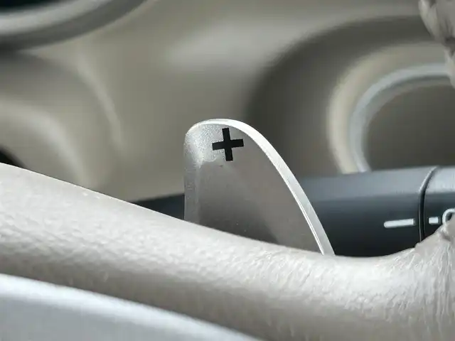 ホンダ Ｎ ＢＯＸ G ターボパッケージ 和歌山県 2013(平25)年 5.2万km ヒダマリアイボリーパール 純正ナビ/バックカメラ/両側パワースライドドア/横滑り防止装置/クルーズコントロール/パドルシフト/純正アルミホイール/電動格納ミラー/ECON/シガーソケット/ヘッドライトレベライザー/ハロゲンヘッドライト