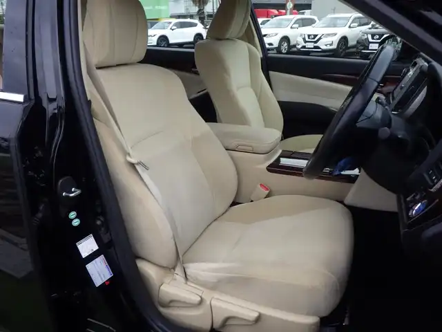 トヨタ クラウン ハイブリッド ロイヤル 千葉県 2013(平25)年 7.4万km ブラック 純正SDナビ/地デジTV/【DVD/CD再生機能　Bluetooth接続】/バックカメラ/前席シートヒーター/革巻きステアリング/ETC/HIDヘッドライト/フォグライト/ウインカーミラー/純正16インチアルミホイル/サイド/カーテンエアバッグ/スマートキー