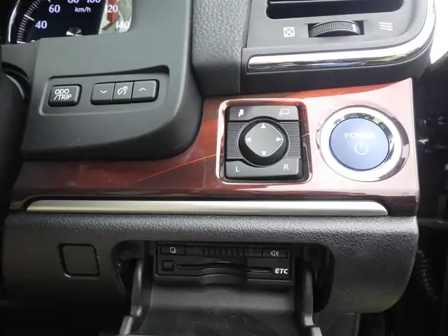 トヨタ クラウン ハイブリッド ロイヤル 千葉県 2013(平25)年 7.4万km ブラック 純正SDナビ/地デジTV/【DVD/CD再生機能　Bluetooth接続】/バックカメラ/前席シートヒーター/革巻きステアリング/ETC/HIDヘッドライト/フォグライト/ウインカーミラー/純正16インチアルミホイル/サイド/カーテンエアバッグ/スマートキー