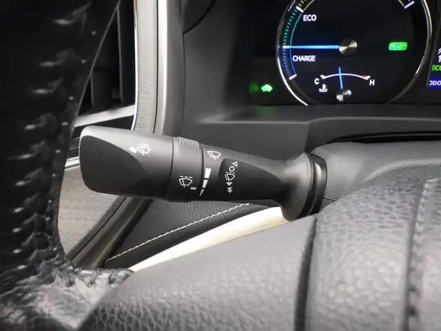 トヨタ クラウン ハイブリッド ロイヤル 千葉県 2013(平25)年 7.4万km ブラック 純正SDナビ/地デジTV/【DVD/CD再生機能　Bluetooth接続】/バックカメラ/前席シートヒーター/革巻きステアリング/ETC/HIDヘッドライト/フォグライト/ウインカーミラー/純正16インチアルミホイル/サイド/カーテンエアバッグ/スマートキー