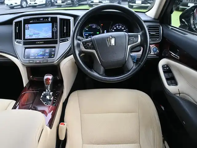 トヨタ クラウン ハイブリッド ロイヤル 千葉県 2013(平25)年 7.4万km ブラック 純正SDナビ/地デジTV/【DVD/CD再生機能　Bluetooth接続】/バックカメラ/前席シートヒーター/革巻きステアリング/ETC/HIDヘッドライト/フォグライト/ウインカーミラー/純正16インチアルミホイル/サイド/カーテンエアバッグ/スマートキー