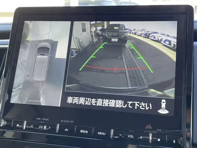 三菱 デリカＤ：５ P 東京都 2024(令6)年 0.2万km グラファイトグレーメタリック/ブラックマイカ 純正10型ナビ/マルチアラウンドモニター/衝突被害軽減/車線逸脱警報/レーダークルーズコントロール/シートヒーター/ステアリングヒーター/両側電動パワースライドドア/エレクトリックテールゲート/パワーシート/ETC/ドライブレコーダー/レザー調シートカバー/禁煙