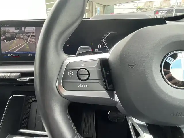 ＢＭＷ ＢＭＷ Ｘ１ 長崎県 2023(令5)年 1.3万km 青 ワンオーナー/車体色ポルティマオブルー(C31)/BMW　iDrive(BT/AM/FM/Spotify/AppleCarPlay/AndroidAuto/NAVI)/ルームミラー内蔵ETC/D+N席パワーシート/D+N席シートヒーター/エアシート/ヘッドアップディスプレイ/革巻きステアリング/ステアリングヒーター/ステアリングスイッチ/追従有りクルーズコントロール/ターボチャージャー搭載車/Assisted Drive Mode/ABS/ダイナミックスタビリティコントロール/アダプティブヘッドライト/レーンチェンジアシスト/アラームシステム/オートライトコントロール/ハイビームアシスト/ヒルディセントコントロール/アダプティブブレーキアシスタント/強化走行ダイナミクス/パークアシスト/制限速度アシスト/スペアキー(スマートキー1本)/カードキー/純正フロアマット/純正19インチアルミホイール/車両/ETC取扱説明書/保証書