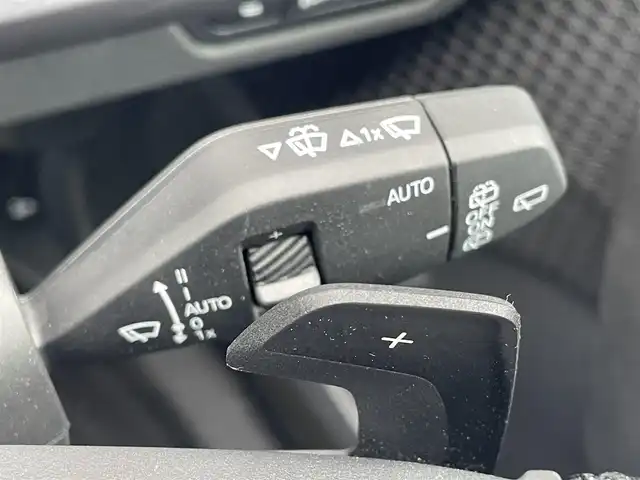 ＢＭＷ ＢＭＷ Ｘ１ xDrive 20i Mスポーツ 青森県 2023(令5)年 1.3万km 青 /ワンオーナー/4WD/車体色ポルティマオブルー(C31)/純正ディスプレイオーディオナビ　(BT/AM/FM/Spotify/AppleCarPlay/　/AndroidAuto)/ルームミラー一体型ETC/前席パワーシート/前席シートヒーター/ヘッドアップディスプレイ/革巻きステアリング/オーディオ/ステアスイッチ/パドルシフト/アダプティブクルーズコントロール/ターボチャージャー搭載車/Assisted Drive Mode/ABS/ダイナミックスタビリティコントロール/アダプティブヘッドライト/レーンチェンジアシスト/アラームシステム/オートライトコントロール/ハイビームアシスト/ヒルディセントコントロール/アダプティブブレーキアシスタント/強化走行ダイナミクス/パークアシスト/制限速度アシスト/スペアキー(スマートキー1本)/カードキー/純正フロアマット/純正19インチアルミホイール/車両/ETC取扱説明書/保証書