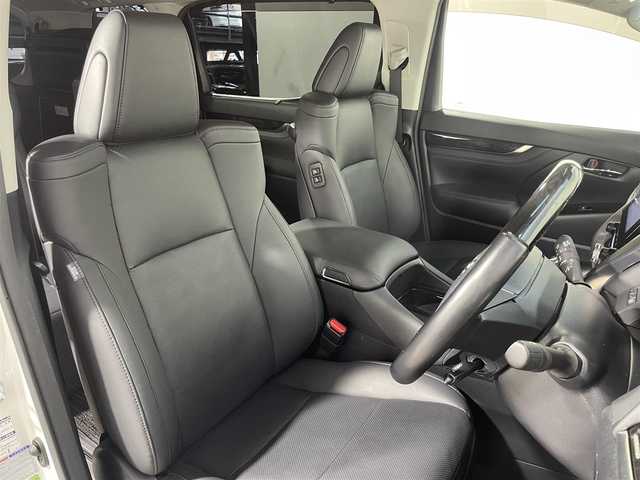 トヨタ アルファード S Cパッケージ 大阪府 2020(令2)年 2.8万km ホワイトパールクリスタルシャイン サンルーフ　黒革シート　純正ナビＴＶ　後席モニター　　三眼ＬＥＤ　デジタルインナーミラー　パワーシート／ヒーター／エアコン　電動リアゲート　衝突軽減　レーダーＣ　ＢＳＭ　クリアランスソナー