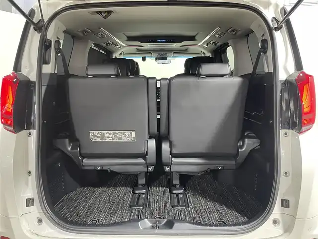トヨタ アルファード S Cパッケージ 大阪府 2020(令2)年 2.8万km ホワイトパールクリスタルシャイン サンルーフ　黒革シート　純正ナビＴＶ　後席モニター　　三眼ＬＥＤ　デジタルインナーミラー　パワーシート／ヒーター／エアコン　電動リアゲート　衝突軽減　レーダーＣ　ＢＳＭ　クリアランスソナー