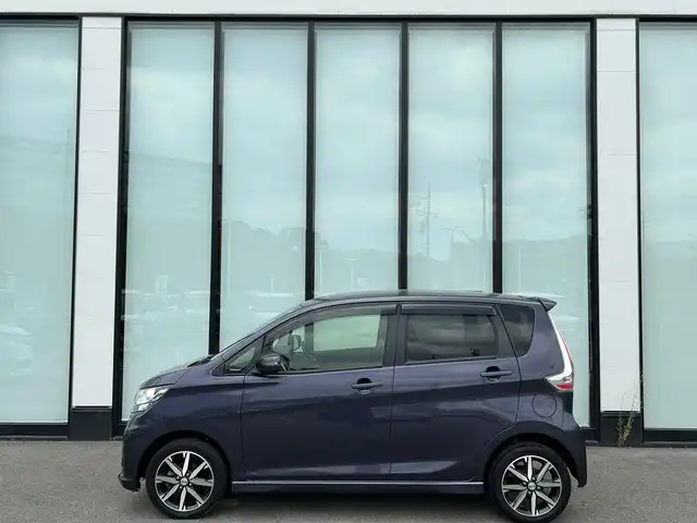 日産 デイズ ハイウェイスターG ターボ 大阪府 2017(平29)年 1.3万km プレミアムパープルP 純正ナビ　/   フルセグTV/CD/DVD/Bluetooth/アラウンドビューモニター/衝突軽減ブレーキ/クルーズコントロール　/アイドリングストップ　/前方ドライブレコーダー/オートマチックハイビーム　/純正15インチアルミホイール　/純正フロアマット　/プッシュスタート　/スマートキー　/ＥＴＣ　/ＬＥＤ/禁煙車
