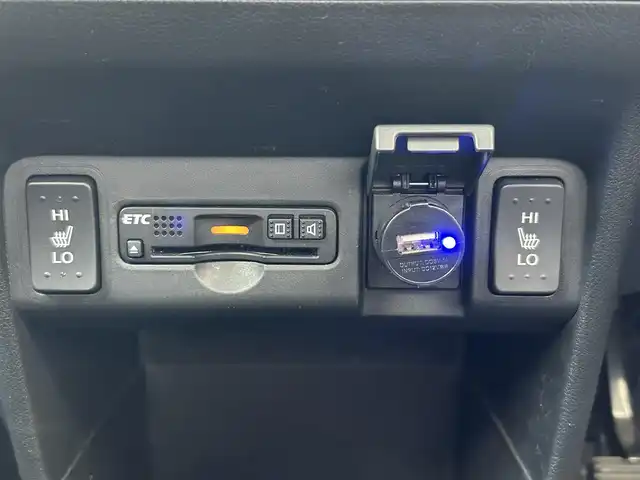 ホンダ Ｎ ＢＯＸ カスタム SSパッケージ 群馬県 2016(平28)年 7.4万km クリスタルブラックパール ワンオーナー/社外メモリーナビ（MDV-D403）/　CD/DVD/SD/BTオーディオ/ワンセグTV/バックカメラ/ビルトインETC/シートヒーター（運転席、助手席）/左側パワースライドドア/ステアリングスイッチ/プッシュスタート/アームレスト/リヤロールサンシェード/ECONモード/ウインカーミラー/キセノンヘッドライト/チップアップシート/純正14インチアルミホイール/保証書/取扱説明書/スマートキー