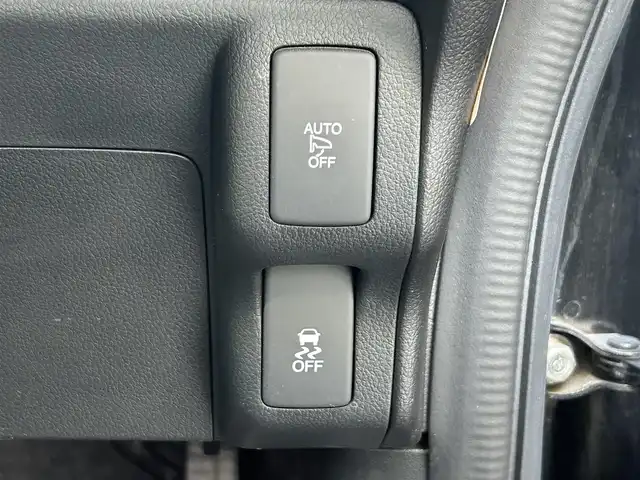 ホンダ Ｎ ＢＯＸ カスタム SSパッケージ 群馬県 2016(平28)年 7.4万km クリスタルブラックパール ワンオーナー/社外メモリーナビ（MDV-D403）/　CD/DVD/SD/BTオーディオ/ワンセグTV/バックカメラ/ビルトインETC/シートヒーター（運転席、助手席）/左側パワースライドドア/ステアリングスイッチ/プッシュスタート/アームレスト/リヤロールサンシェード/ECONモード/ウインカーミラー/キセノンヘッドライト/チップアップシート/純正14インチアルミホイール/保証書/取扱説明書/スマートキー