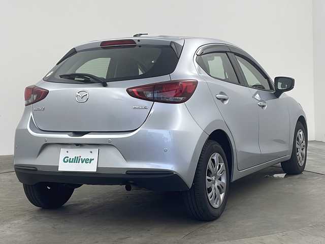 マツダ マツダ２ 15S 兵庫県 2020(令2)年 6.7万km ソニックシルバーM ・純正ナビ/BT/USB/AppleCarPlay/Android Auto)/・バックカメラ/・ビルトインETC/・i-ACTIVSENSE/・スマートシティブレーキサポート/・車線逸脱警報システム/・ブラインドスポットモニター/・パーキングセンサー/・LEDライト/・オートライト/・オートワイパー/・スマートキー/・スペアキー