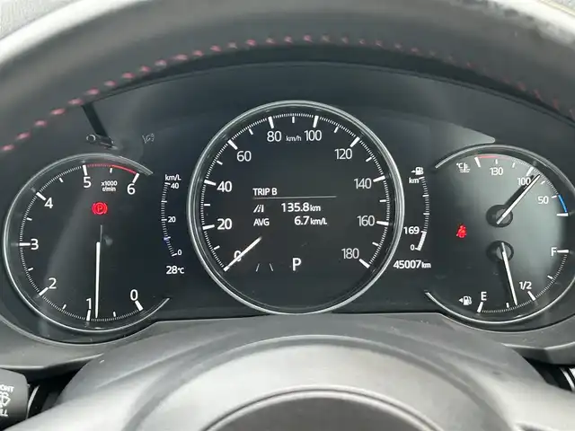 マツダ ＣＸ－５ XD ブラックトーンエディション 岡山県 2022(令4)年 4.5万km ソウルレッドクリスタルM 純正10.25インチセンターディスプレイ/Bluetooth、AM、FM/Apple Carplay、Android　Auto/全方位カメラ/運転席メモリーシート/パワーシート/ワイヤレス充電/前席シートヒーター/ステアリングヒーター/ハンズフリー機能付きパワーバックドア/アドバンスドスマートシティブレーキアシスト/スマートシティブブレーキサポート/AT誤発進抑制制御/レーダークルーズコントロール/車線逸脱警報システム/ブラインドスポットモニタリング/ドライバーアテンションアラート/リアパーキングセンサー/アダブティブLEDヘッドライト/レーンキープアシストシステム/交通標識認識システム