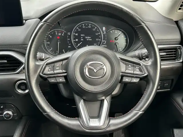 マツダ ＣＸ－５ XD ブラックトーンエディション 岡山県 2022(令4)年 4.5万km ソウルレッドクリスタルM 純正10.25インチセンターディスプレイ/Bluetooth、AM、FM/Apple Carplay、Android　Auto/全方位カメラ/運転席メモリーシート/パワーシート/ワイヤレス充電/前席シートヒーター/ステアリングヒーター/ハンズフリー機能付きパワーバックドア/アドバンスドスマートシティブレーキアシスト/スマートシティブブレーキサポート/AT誤発進抑制制御/レーダークルーズコントロール/車線逸脱警報システム/ブラインドスポットモニタリング/ドライバーアテンションアラート/リアパーキングセンサー/アダブティブLEDヘッドライト/レーンキープアシストシステム/交通標識認識システム