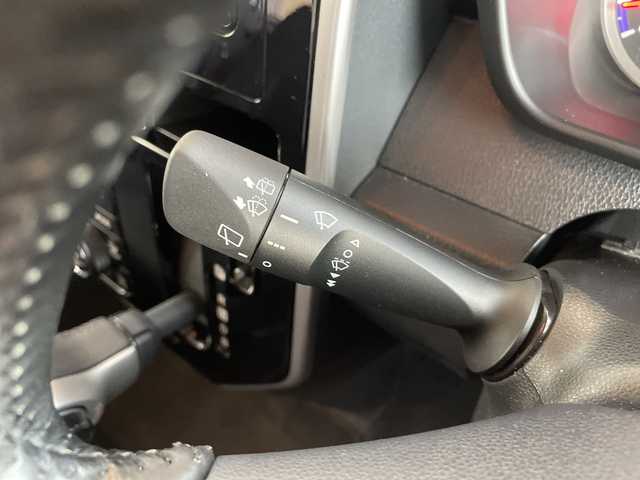 トヨタ ルーミー カスタムG－T 愛知県 2018(平30)年 1.5万km レーザーブルークリスタルシャイン 純正ナビ/両側パワースライドドア/クルーズコントロール/バックカメラ/コーナーセンサー/純正アルミホイール/LEDヘッドライト/レーンキープアシスト/ドライブレコーダー/ETC/衝突軽減システム/フルセグ/CD DVD/Bluetooth/ステアリングスイッチ/スマートキー/プッシュスタート