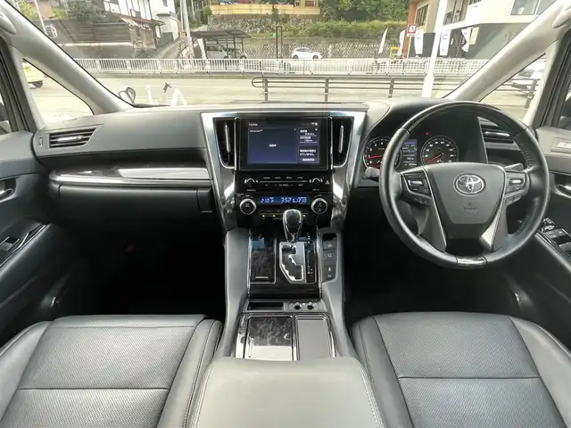 トヨタ アルファード S Cパッケージ 岐阜県 2022(令4)年 4万km ホワイトパールクリスタルシャイン ワンオーナー/サンルーフ/モデリスタエアロ/フリップダウンモニター/純正ディスプレイオーディオ/【Bluetooth．AM/FM】/レザーシート/パワーシート/シートメモリ/シートヒーター/エアーシート/ステアリングヒーター/両側パワースライドドア/パワーバックドア/コーナーセンサー/クルーズコントロール追従走行有/車両接近通報装置/100V充電/デジタルインナーミラー/オットマン/スマートキー/LEDヘッドライト/ビルトインETC/ドライブレコーダー/バックカメラ/取扱説明書/保証書/スペアキー