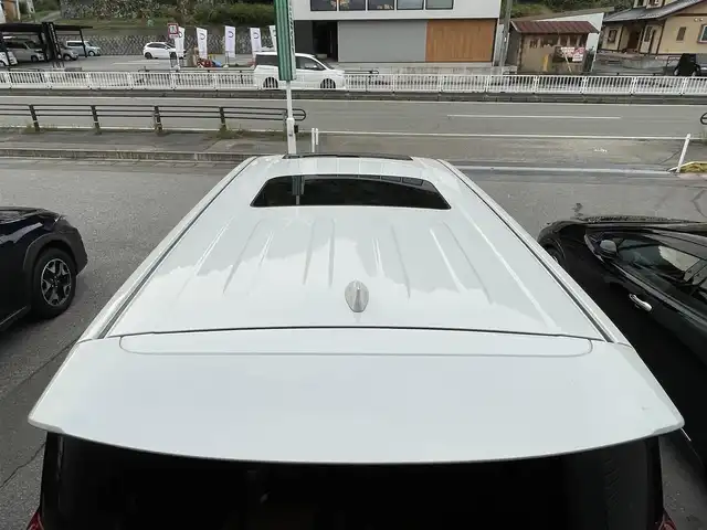 トヨタ アルファード S Cパッケージ 岐阜県 2022(令4)年 4万km ホワイトパールクリスタルシャイン ワンオーナー/サンルーフ/モデリスタエアロ/フリップダウンモニター/純正ディスプレイオーディオ/【Bluetooth．AM/FM】/レザーシート/パワーシート/シートメモリ/シートヒーター/エアーシート/ステアリングヒーター/両側パワースライドドア/パワーバックドア/コーナーセンサー/クルーズコントロール追従走行有/車両接近通報装置/100V充電/デジタルインナーミラー/オットマン/スマートキー/LEDヘッドライト/ビルトインETC/ドライブレコーダー/バックカメラ/取扱説明書/保証書/スペアキー
