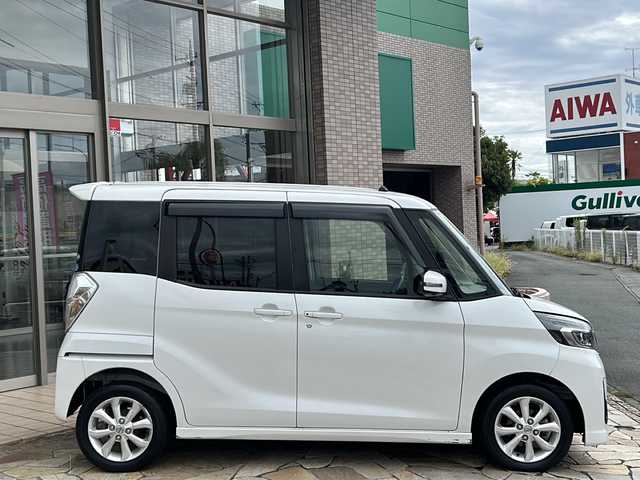 日産 デイズ ルークス ハイウェイスター Xターボ 静岡県 2019(平31)年 6.8万km ホワイトパール 純正ナビ/・CD/・DVD/・Bluetooth/・フルセグTV/・FM/AM/主要装備/・左側パワースライドドア/・エマージェンシーブレーキ/・アラウンドビューモニター/・ドライブレコーダー/・ハイビームアシスト/・アイドリングストップ/・横滑り防止装置/・オートエアコン/・レーンキープアシスト/・リヤシーリングファン