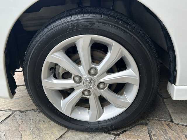 日産 デイズ ルークス ハイウェイスター Xターボ 静岡県 2019(平31)年 6.8万km ホワイトパール 純正ナビ/・CD/・DVD/・Bluetooth/・フルセグTV/・FM/AM/主要装備/・左側パワースライドドア/・エマージェンシーブレーキ/・アラウンドビューモニター/・ドライブレコーダー/・ハイビームアシスト/・アイドリングストップ/・横滑り防止装置/・オートエアコン/・レーンキープアシスト/・リヤシーリングファン