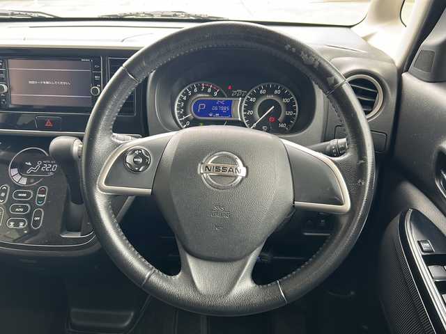 日産 デイズ ルークス ハイウェイスター Xターボ 静岡県 2019(平31)年 6.8万km ホワイトパール 純正ナビ/・CD/・DVD/・Bluetooth/・フルセグTV/・FM/AM/主要装備/・左側パワースライドドア/・エマージェンシーブレーキ/・アラウンドビューモニター/・ドライブレコーダー/・ハイビームアシスト/・アイドリングストップ/・横滑り防止装置/・オートエアコン/・レーンキープアシスト/・リヤシーリングファン