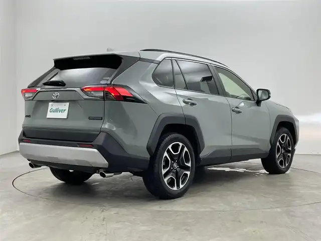 トヨタ ＲＡＶ４ アドベンチャー 埼玉県 2019(平31)年 1.7万km アーバンカーキ 純正９インチナビ　バックカメラ　ＢＳＭ　ＥＴＣ　ドライブレコーダー　セーフティセンス　レーダークルーズコントロール　デジタルインナーミラー　純正アルミホイール　オートハイビーム　ＬＥＤライト　地デジ
