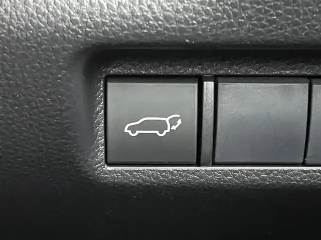 トヨタ ＲＡＶ４ アドベンチャー 埼玉県 2019(平31)年 1.7万km アーバンカーキ 純正９インチナビ　バックカメラ　ＢＳＭ　ＥＴＣ　ドライブレコーダー　セーフティセンス　レーダークルーズコントロール　デジタルインナーミラー　純正アルミホイール　オートハイビーム　ＬＥＤライト　地デジ