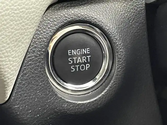 トヨタ ＲＡＶ４ アドベンチャー 埼玉県 2019(平31)年 1.7万km アーバンカーキ 純正９インチナビ　バックカメラ　ＢＳＭ　ＥＴＣ　ドライブレコーダー　セーフティセンス　レーダークルーズコントロール　デジタルインナーミラー　純正アルミホイール　オートハイビーム　ＬＥＤライト　地デジ