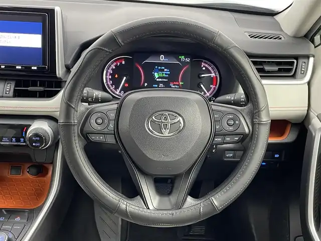 トヨタ ＲＡＶ４ アドベンチャー 埼玉県 2019(平31)年 1.7万km アーバンカーキ 純正９インチナビ　バックカメラ　ＢＳＭ　ＥＴＣ　ドライブレコーダー　セーフティセンス　レーダークルーズコントロール　デジタルインナーミラー　純正アルミホイール　オートハイビーム　ＬＥＤライト　地デジ