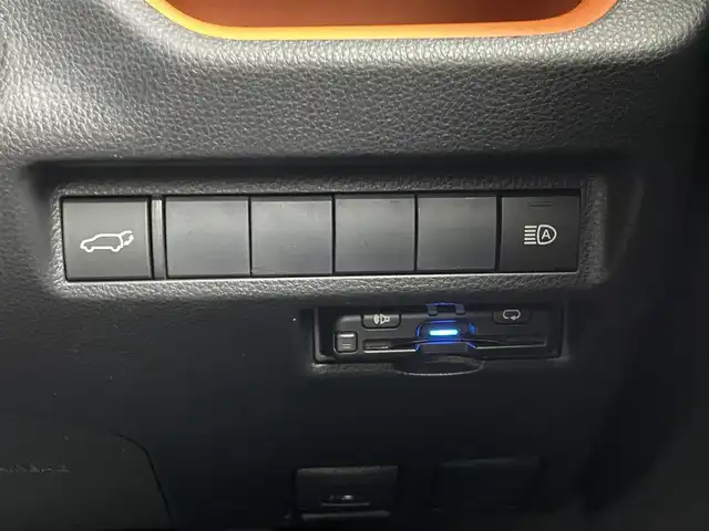 トヨタ ＲＡＶ４ アドベンチャー 埼玉県 2019(平31)年 1.7万km アーバンカーキ 純正９インチナビ　バックカメラ　ＢＳＭ　ＥＴＣ　ドライブレコーダー　セーフティセンス　レーダークルーズコントロール　デジタルインナーミラー　純正アルミホイール　オートハイビーム　ＬＥＤライト　地デジ