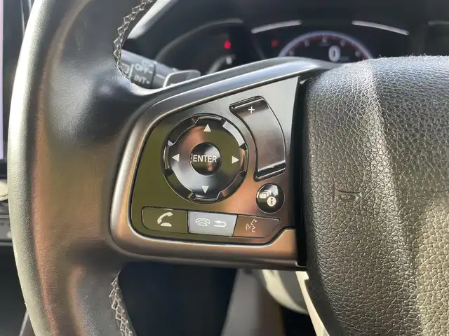 ホンダ シビック ハッチバック ホンダセンシング 石川県 2019(令1)年 5.6万km パール ワンオーナー/社外9型ナビ/フルセグTV/バックカメラ/LEDヘッドライト/ドライブレコーダー/ETC/スマートキー/レーダークルーズ/コーナーセンサー/プッシュスタート/電動ミラー/保証書