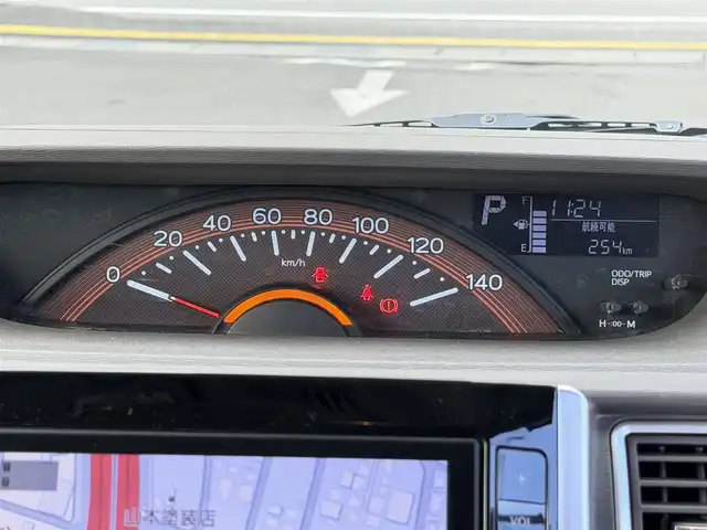 ダイハツ タント X ホワイトアクセント SAⅢ 兵庫県 2017(平29)年 7.1万km ホワイト/ライトローズマイカメタリックⅡ 2トーン 純正8インチナビ(NSZN-X67D)/(CD/DVD/BT/SD/USB/HDMI)/フルセグTV/バックカメラ/ETC/両側パワースライドドア/衝突軽減ブレーキ/後方コーナーセンサー/運転席シートヒーター/LEDヘッドライト/オートライト/オートハイビーム/ステアリングリモコン/電動格納ミラー/オートリトラミラー/スマートキー/純正ドアバイザー/純正フロアマット