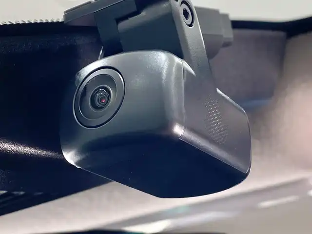 日産 オーラ G レザーエディション 岐阜県 2022(令4)年 1.5万km ピュアホワイトパール ブラインドスポットモニタ　/純正9インチナビ（フルセグ・Bluetooth・CD・DVD・USB）　全方位カメラ　/ドライブレコーダー　/デジタルインナーミラー　/ビルトインETC　/クリアランスソナー　/前席シートヒーター/純正フロアマット/ドアバイザー/ステアリングヒーター/純正17インチアルミホイール/スペアキー/保証書/取扱説明書/ナビ取扱説明書