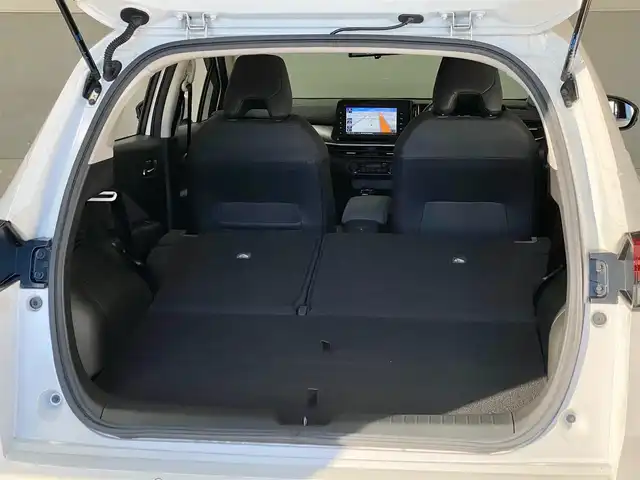 日産 オーラ G レザーエディション 岐阜県 2022(令4)年 1.5万km ピュアホワイトパール ブラインドスポットモニタ　/純正9インチナビ（フルセグ・Bluetooth・CD・DVD・USB）　全方位カメラ　/ドライブレコーダー　/デジタルインナーミラー　/ビルトインETC　/クリアランスソナー　/前席シートヒーター/純正フロアマット/ドアバイザー/ステアリングヒーター/純正17インチアルミホイール/スペアキー/保証書/取扱説明書/ナビ取扱説明書