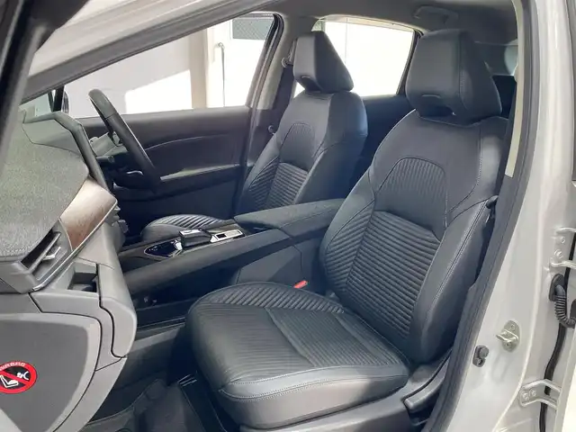 日産 オーラ G レザーエディション 岐阜県 2022(令4)年 1.5万km ピュアホワイトパール ブラインドスポットモニタ　/純正9インチナビ（フルセグ・Bluetooth・CD・DVD・USB）　全方位カメラ　/ドライブレコーダー　/デジタルインナーミラー　/ビルトインETC　/クリアランスソナー　/前席シートヒーター/純正フロアマット/ドアバイザー/ステアリングヒーター/純正17インチアルミホイール/スペアキー/保証書/取扱説明書/ナビ取扱説明書