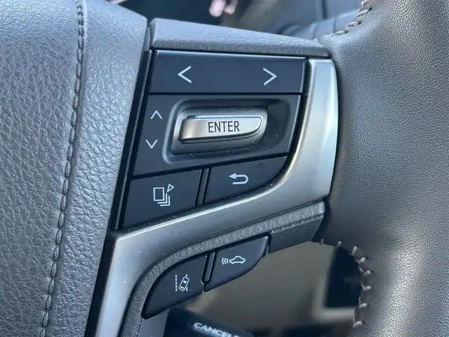 トヨタ ランドクルーザー プラド TX Lパッケージ 埼玉県 2023(令5)年 1万km ホワイトパールクリスタルシャイン 登録時9847km/4WD/サンルーフ/モデリスタエアロ/モデリスタウィングデッキ/純正9ナビ（AM/FM/フルセグTV/BT）/B/F/S/全方位カメラ/ビルトインETC2.0/アルパインデジタルインナーミラー/トヨタセーフティセンス/・踏み間違い防止アシスト/・ブレーキアシスト/・衝突軽減装置/・ヒルスタート（坂道発進）アシスト/・前方衝突防止支援システム/・ABS（アンチロックブレーキシステム）/・TCS（トラクションコントロールシステム）/・VDC（ビークルダイナミクスコントロール）/・ASCD（オートスピードコントロール装置）/・標識検知機能/・コーナーセンサー前後/運転席・助手席シートエアコン/本革シート/パワーシート（D＋N）/純正LEDヘッドライト/純正フロアマット/ルーフレール/電動格納ミラー/ステアリングスイッチ/オートライト/フロントフォグ/フルオートエアコン/プッシュスタート/スマートキー/スペアキー1本/保証書/車両/ナビ取扱説明書/セキュリティー有り/純正ルームミラー車載