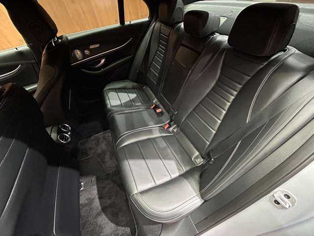 メルセデス・ベンツ Ｅ２２０ｄ スポーツ 千葉県 2021(令3)年 2.1万km ハイテックシルバー AMGインテリアパッケージ　/エクスクルーシブパッケージ　/Burmesterサウンド　/ACC　/黒革シート　/ナビ　/TV/360°CarPlay　/Bluetooth接続　/HUD　/シートヒーター　/電動トランク　/アクティブパーキング　/ハイビームアシストプラス　/ETC