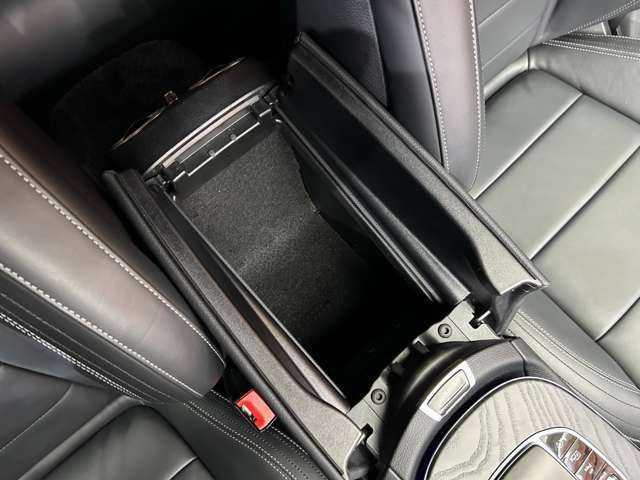 メルセデス・ベンツ Ｅ２２０ｄ スポーツ 千葉県 2021(令3)年 2.1万km ハイテックシルバー AMGインテリアパッケージ　/エクスクルーシブパッケージ　/Burmesterサウンド　/ACC　/黒革シート　/ナビ　/TV/360°CarPlay　/Bluetooth接続　/HUD　/シートヒーター　/電動トランク　/アクティブパーキング　/ハイビームアシストプラス　/ETC