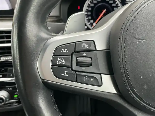 ＢＭＷ ５２３ｄ ツーリング Mスポーツ 新潟県 2018(平30)年 7.3万km 白 メモリナビ/フルセグテレビ/バックカメラ/アラウンドビューモニター/Bluetooth/ウィンカーミラー/オットマン/クルーズコントロール/プッシュスタート/ブラインドスポットモニター/コーナーセンサー/ブレーキホールド/電動パーキングブレーキ/全席シートヒーター/シートメモリー/運転助手席パワーシート/ETC/前後ドライブレコーダー/パワーバックドア/スペアキー1個