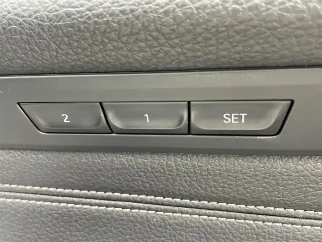 ＢＭＷ ５２３ｄ ツーリング Mスポーツ 新潟県 2018(平30)年 7.3万km 白 メモリナビ/フルセグテレビ/バックカメラ/アラウンドビューモニター/Bluetooth/ウィンカーミラー/オットマン/クルーズコントロール/プッシュスタート/ブラインドスポットモニター/コーナーセンサー/ブレーキホールド/電動パーキングブレーキ/全席シートヒーター/シートメモリー/運転助手席パワーシート/ETC/前後ドライブレコーダー/パワーバックドア/スペアキー1個